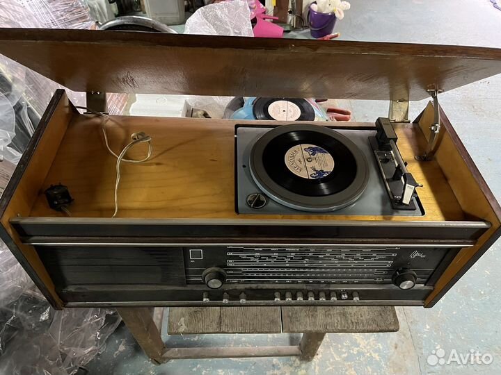 Радиола урал 111