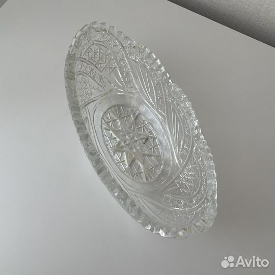 Хрустальная ваза