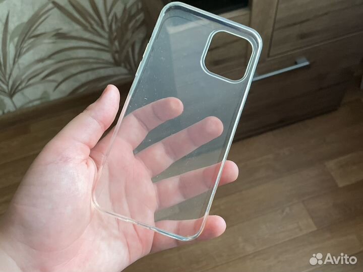 Чехол на iPhone 12