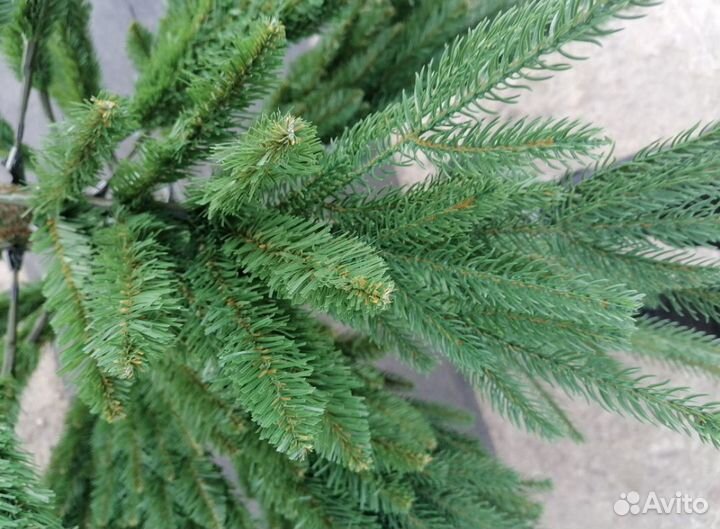 Max Christmas Ель искусственная премиум Карпатская