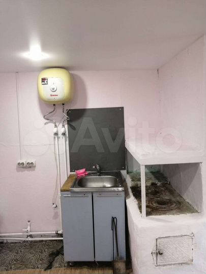 Дом 25 м² на участке 6 сот.