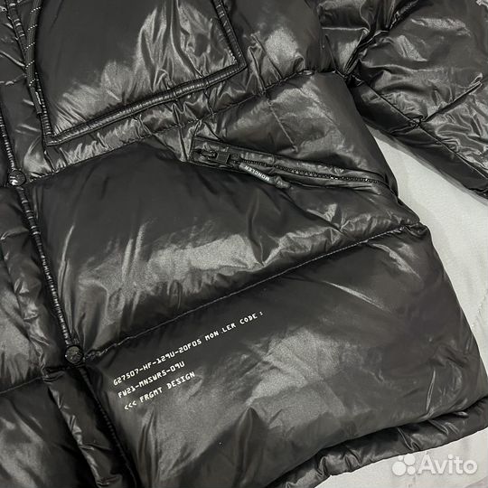 Пуховик Moncler