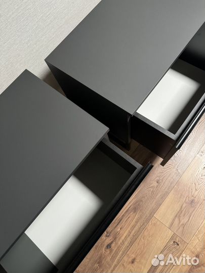 Тумба прикроватная