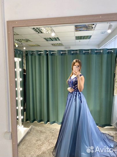 Вечернее платье