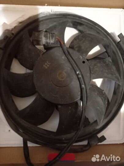 Вентилятор кондиционера Фолькваген Пассат Б5