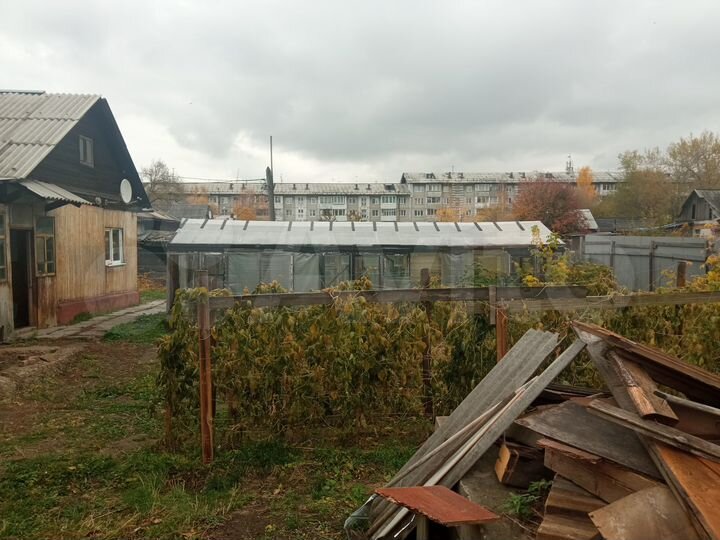 Дом 200 м² на участке 8 сот.