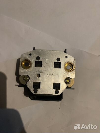 Датчик ускорение мерседес 210