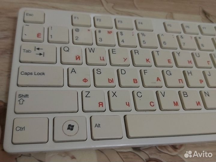 Клавиатура похожая на Apple