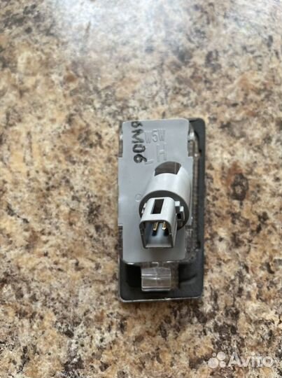 Плафон подсветки номерного знака слева для Hyundai