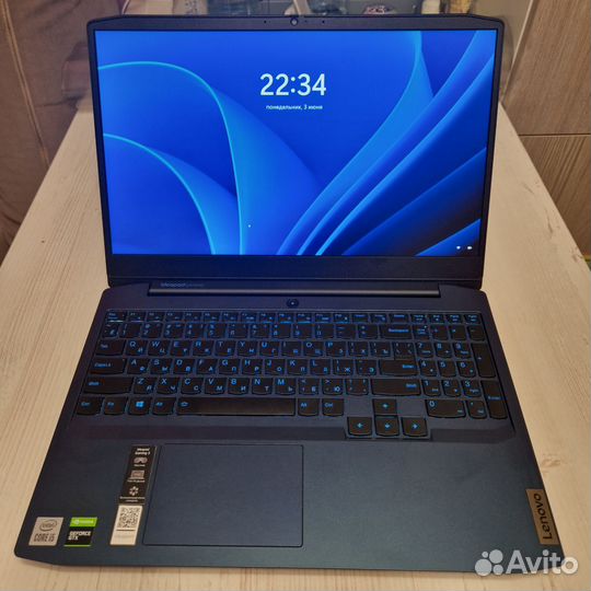 Lenovo IdeaPad Gaming 3 15IMH05 (81Y400vfru)