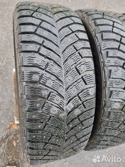 Michelin X-Ice North 4 205/55 R16