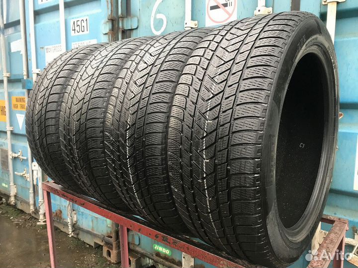 Pirelli Scorpion Winter 275/45 R21