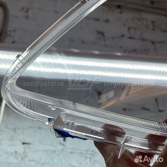 Уцененное стекло для фары Renault Koleos (2007-201