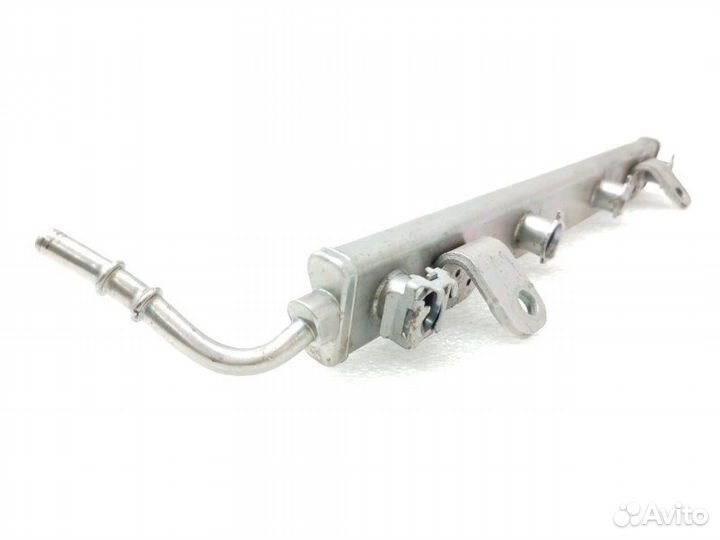 Топливная рейка (рампа) Nissan Serena C25 2.0 MR20