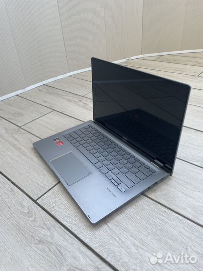 Asus Zenbook Flip 14 Light Grey