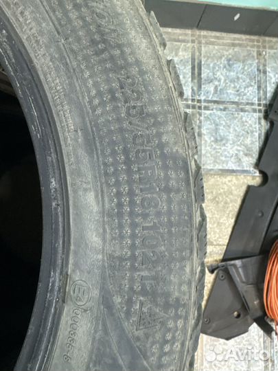 Marshal I'Zen RV Stud KC16 225/55 R18