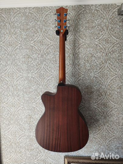 Акустическая гитара