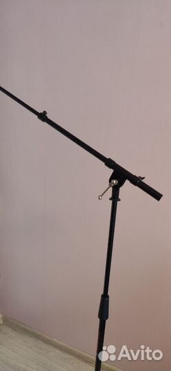 Микрофонная стойка журавль Hohner