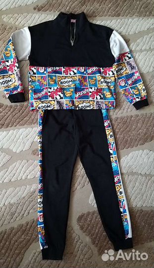 Костюм спортивный