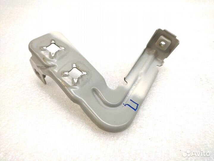 Кронштейн крыла передний правый Bmw 1-Series F20