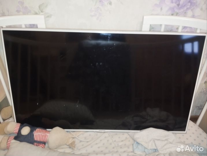 Samsung LED телевизор. Модель UE40F6510AB