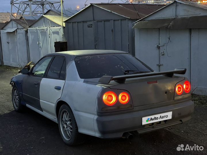 Nissan Skyline 2.5 AT, 1998, 100 000 км