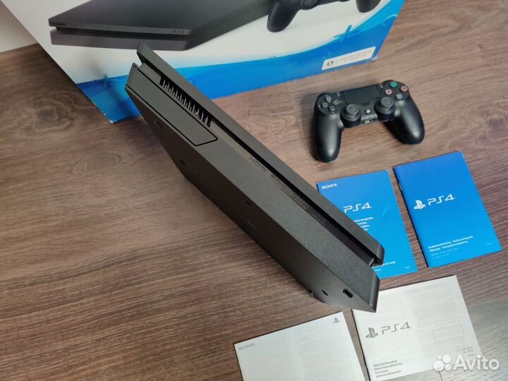 Playstation 4 slim