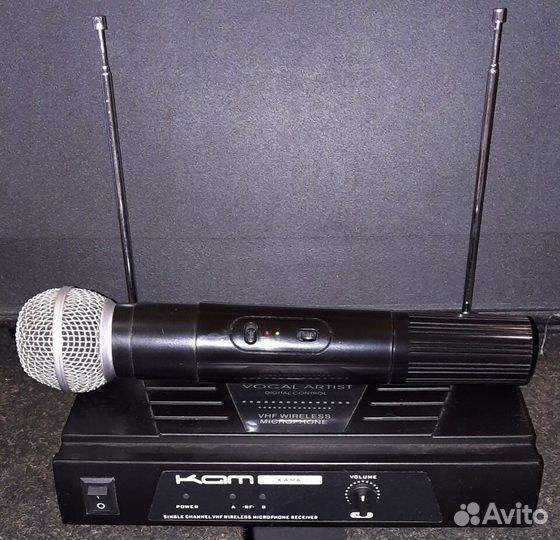 Микрофон KAM вокальный Pro радио KWM6 лиценз Shure