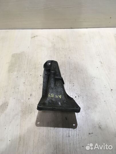 Кронштейн двигателя левый BMW 3 Е46 22111094697