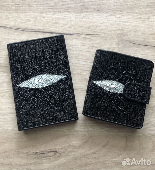 Обложка на паспорт и визитница из ската