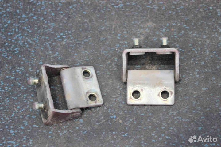 Петли крышки багажника Mitsubishi Chariot (Митсуби