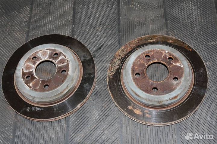 Диск тормозной задний комплект Jeep Grand Cheroke