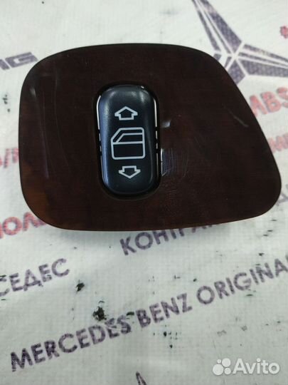 Кнопка стеклоподъемника w210 Mercedes зад
