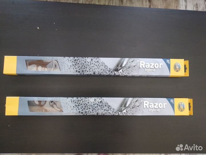 Дворники Hella Razor Hybrid 22