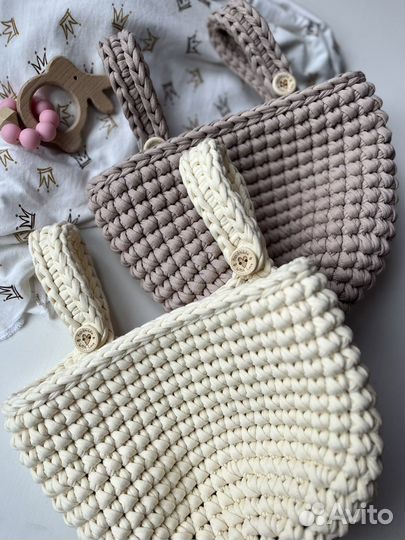 Вязаная корзина