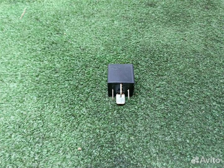 Реле Ford Kuga 2008-2012