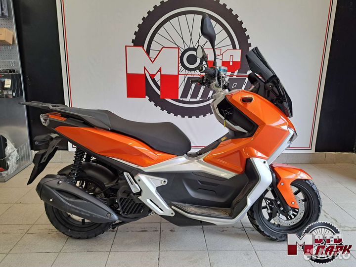 Скутер tracer ADV