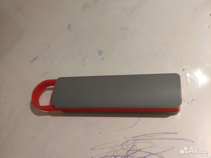 Пауэрбанк на 2000 мАч