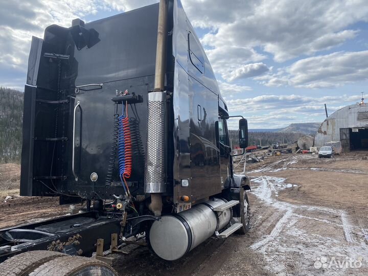 Freightliner Century Class, 2004