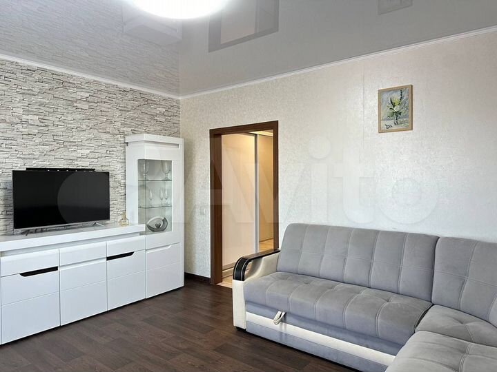 2-к. квартира, 60 м², 4/10 эт.