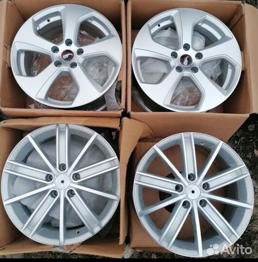 Новый комплект дисков на VW R17