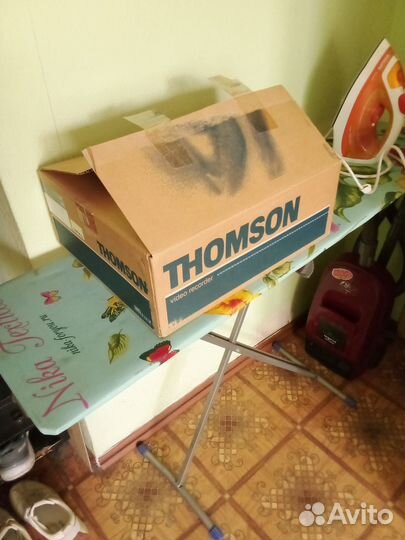 Видеомагнитофон thomson