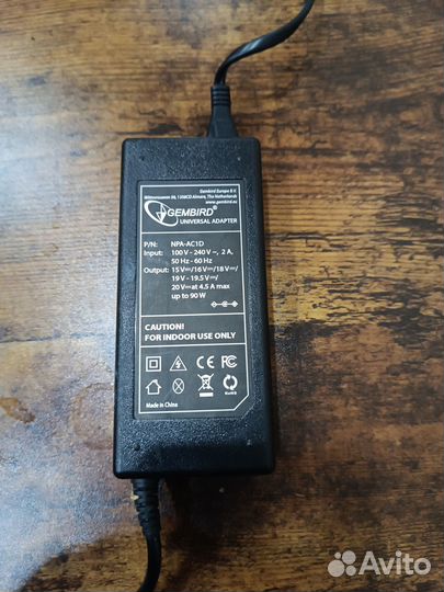 Универсальное Зарядное устройство для ноутбука