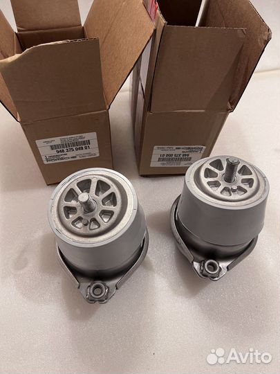 Подушка двигателя Porsche Cayenne 958 4.8