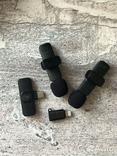 Петличный микрофон для телефона