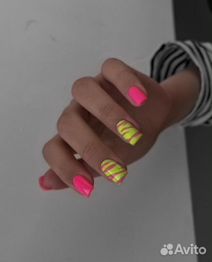 Маникюр с покрытием гель-лак