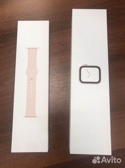 Часы Apple watch series 4 pink sand sport 44 mm