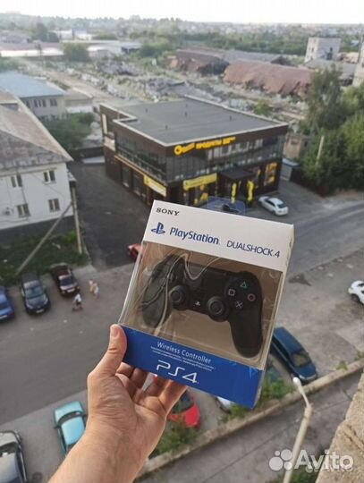 Джойстик / геймпад на PS4