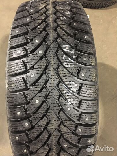 Formula Ice 215/55 R17 98T