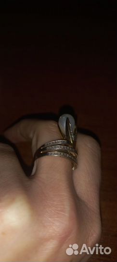 Золотое кольцо 585пр.с жемчужиной и бриллиантами